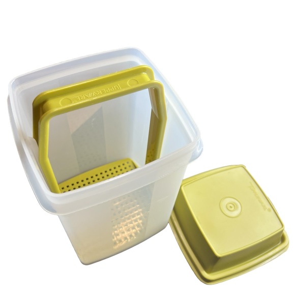 Tupperware Pic-a-Dillo vintage 1970’s pickle Keeper Avocado Green - Picture 2 of 9